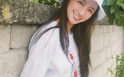 少妇啪啪姿势不断呻吟